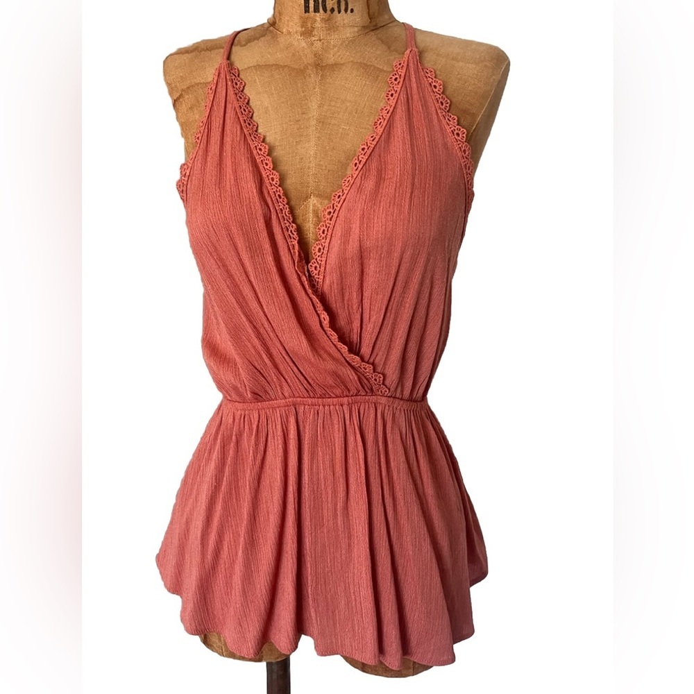 EUC Moa Moa Coral Sleeveless Wrap Top M